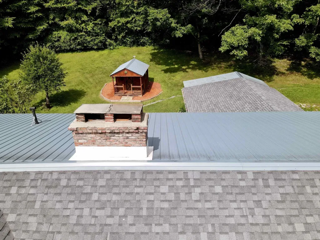 13 Brookside Lane Newfane VT 05345