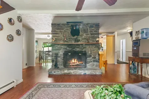 13 Brookside Lane Newfane VT 05345