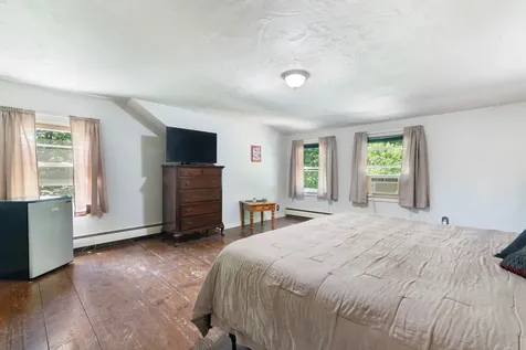 13 Brookside Lane Newfane VT 05345