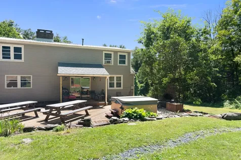 13 Brookside Lane Newfane VT 05345