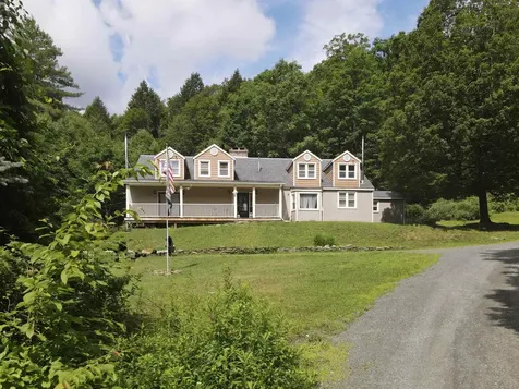 13 Brookside Lane Newfane VT 05345