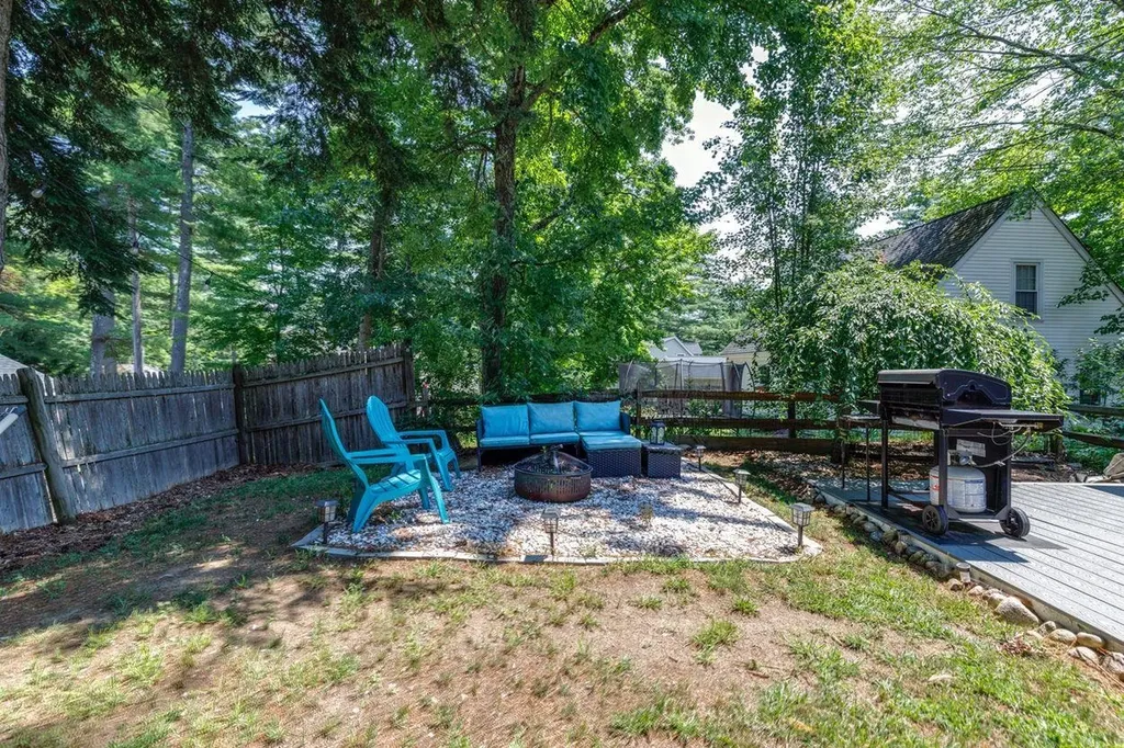 6 John Lane Merrimack NH 03054
