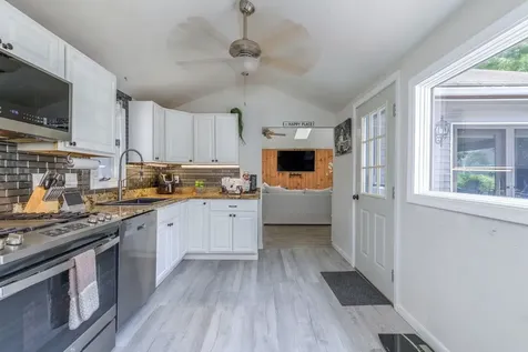 6 John Lane Merrimack NH 03054