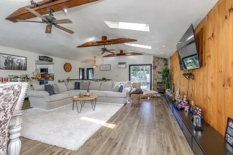 6 John Lane Merrimack NH 03054