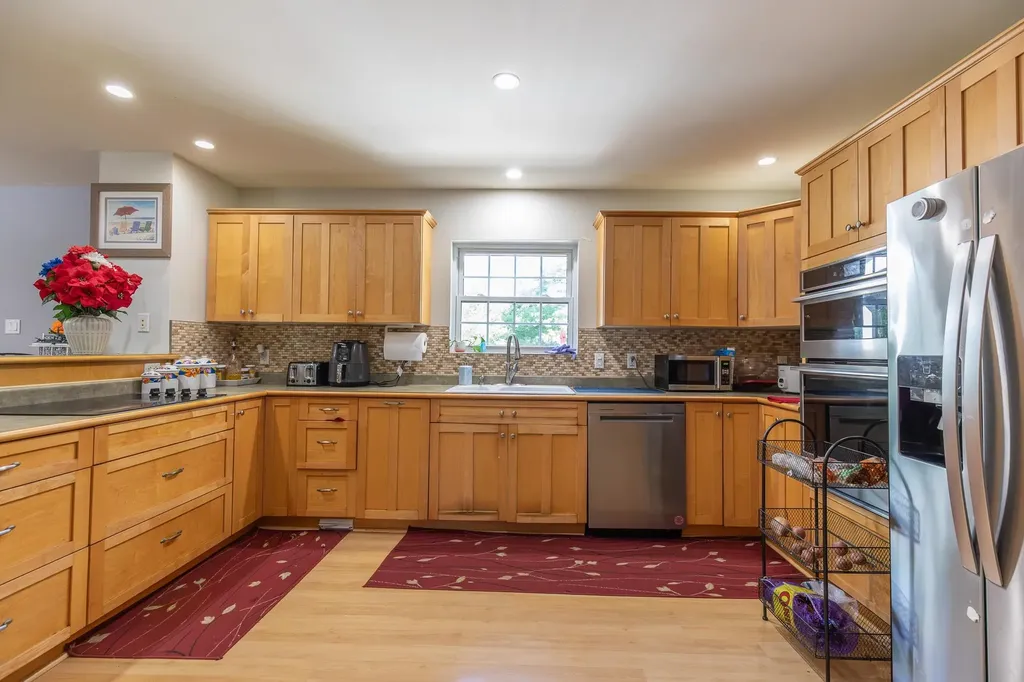 20 Wildwood Avenue Claremont NH 03743