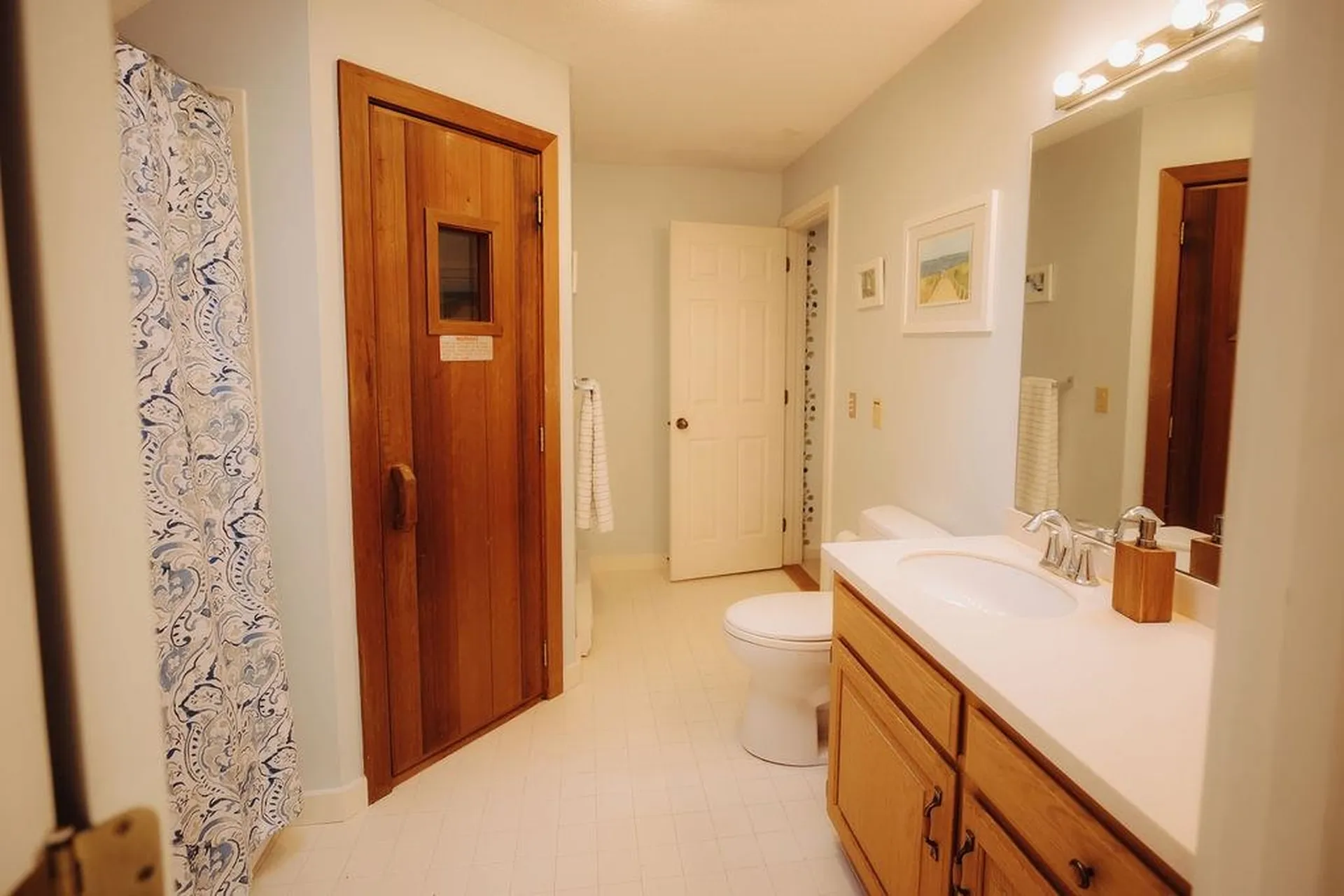 1140 Murphy's Road Hartford VT 05059