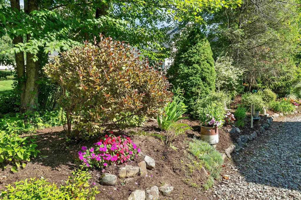 41 Lantern Circle Laconia NH 03246