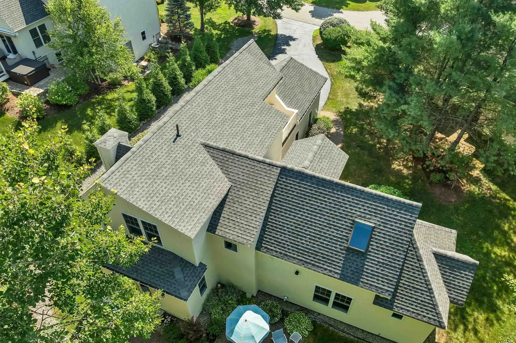 41 Lantern Circle Laconia NH 03246