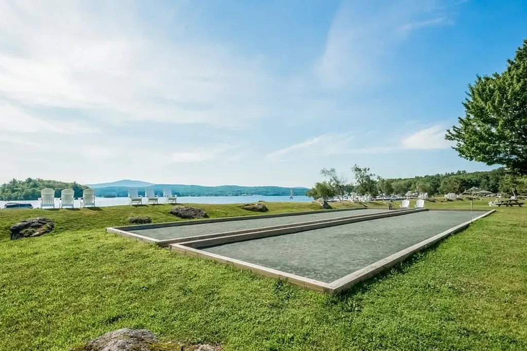 41 Lantern Circle Laconia NH 03246