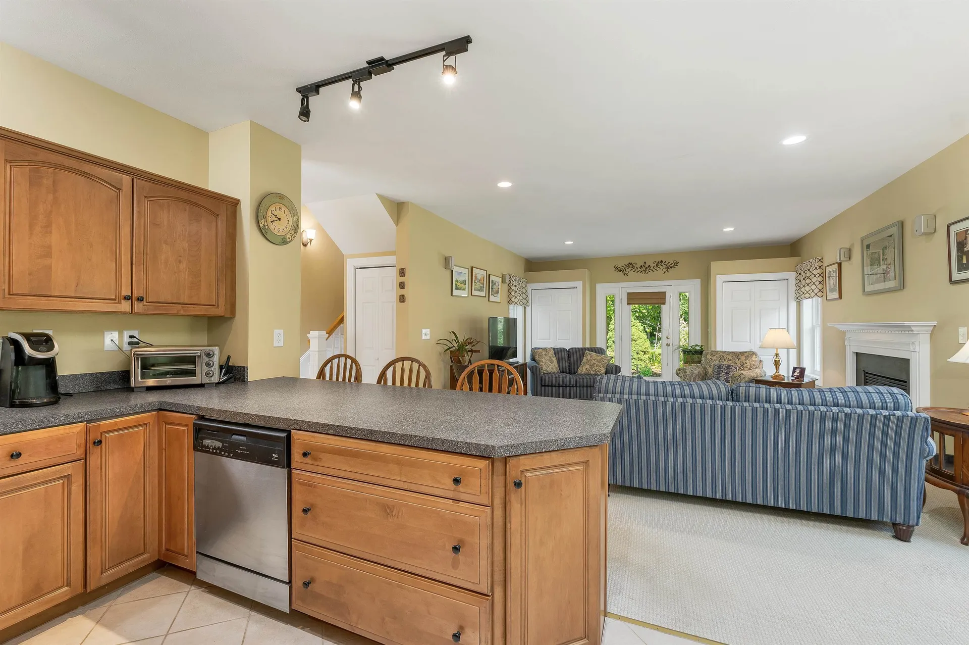41 Lantern Circle Laconia NH 03246