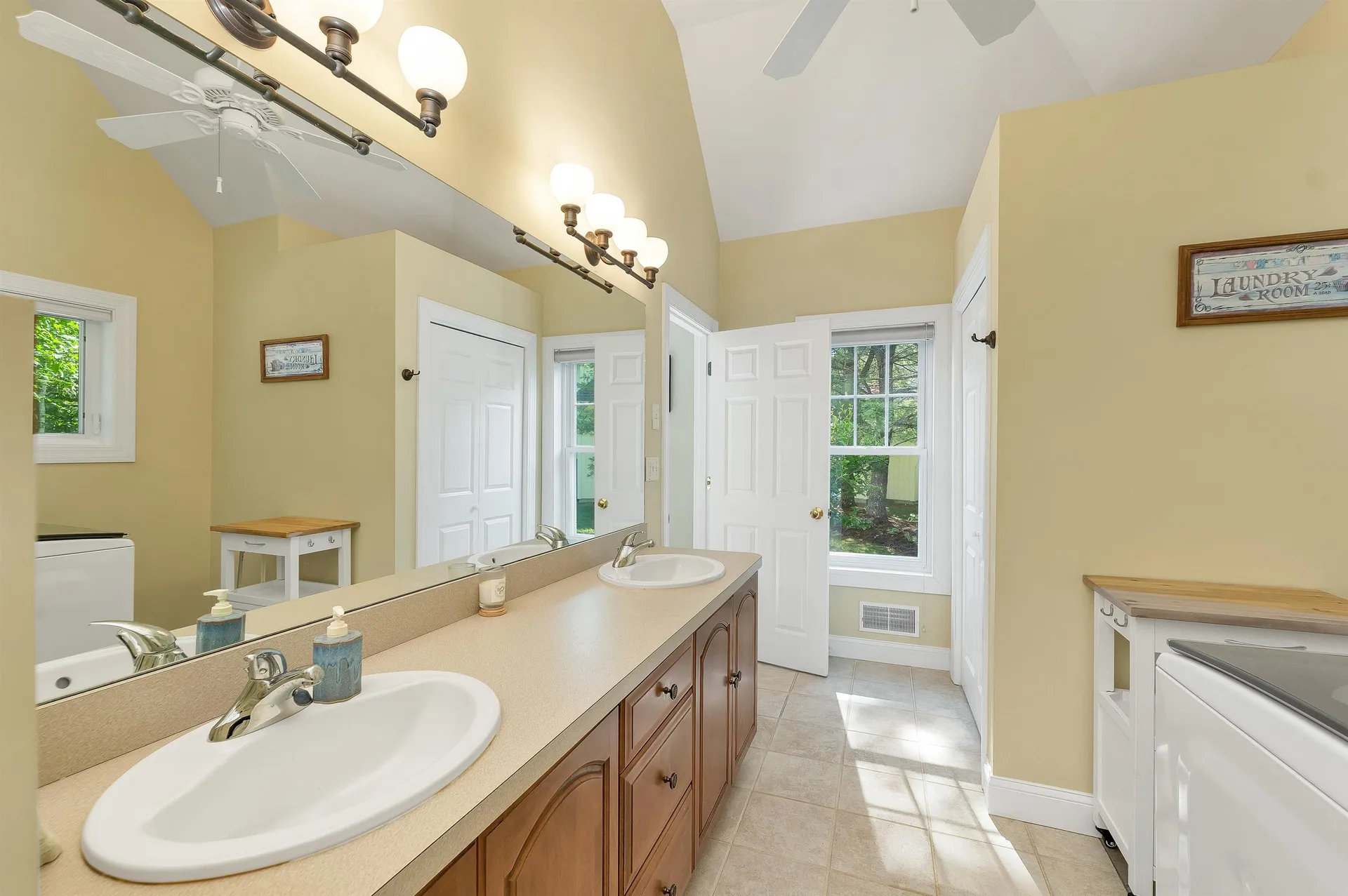 41 Lantern Circle Laconia NH 03246