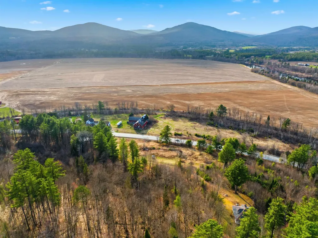 951 Lancaster Road Northumberland NH 03582