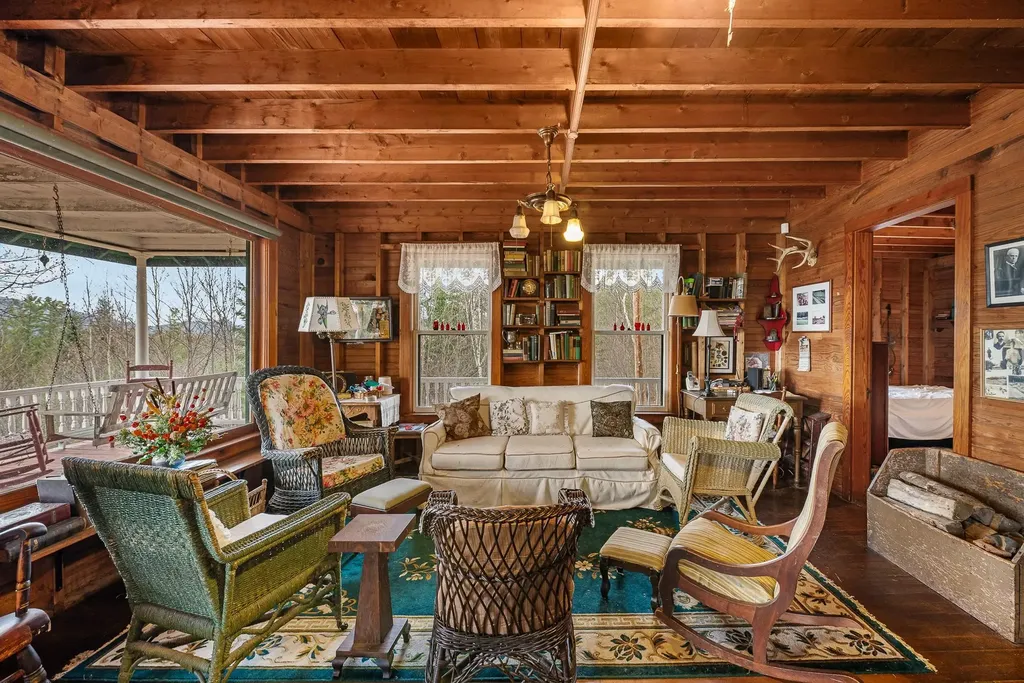 951 Lancaster Road Northumberland NH 03582