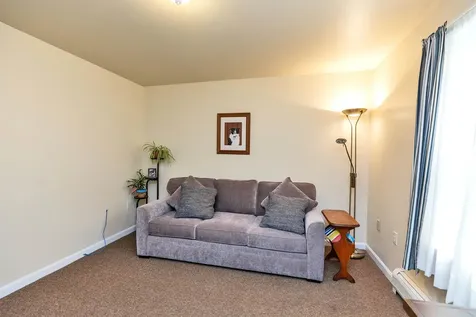 59 Old Chesham Road Marlborough NH 03455