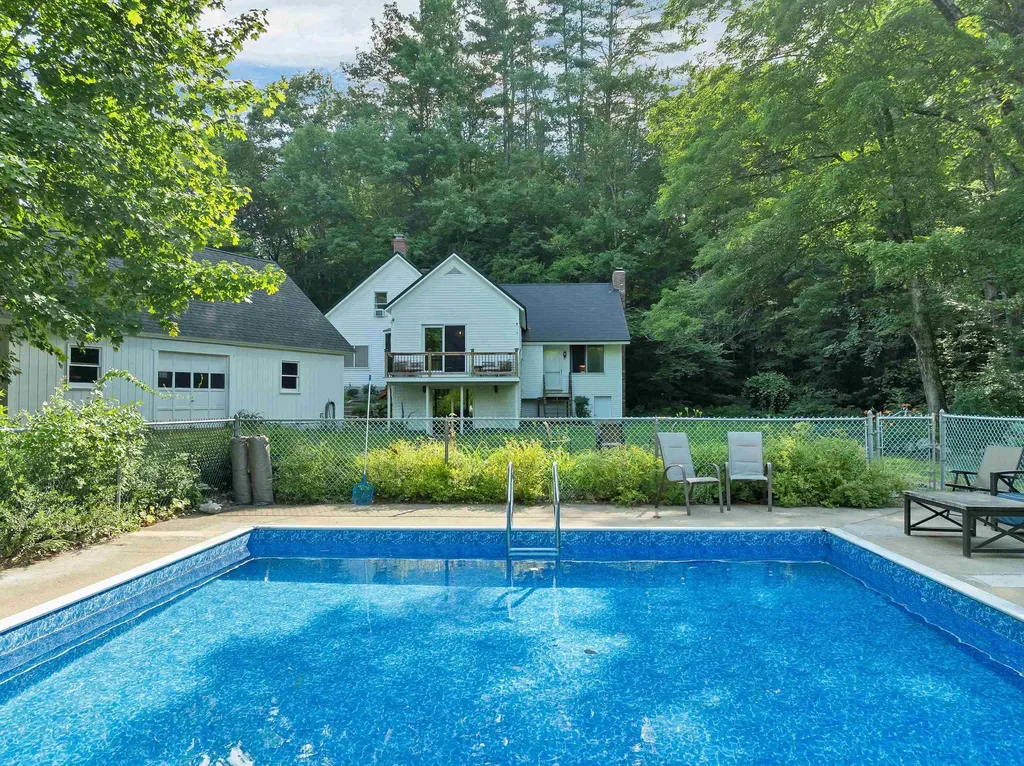 1195 Chocorua Road Tamworth NH 03817