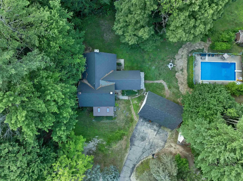1195 Chocorua Road Tamworth NH 03817