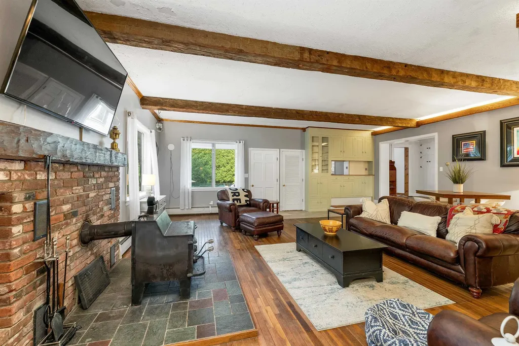 1195 Chocorua Road Tamworth NH 03817