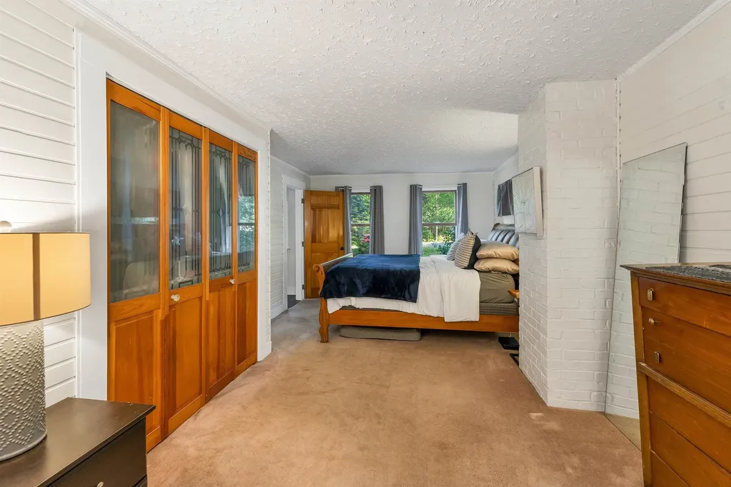 1195 Chocorua Road Tamworth NH 03817