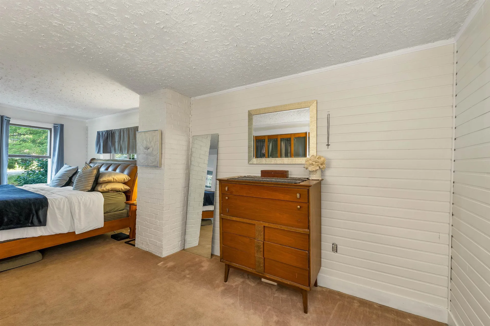 1195 Chocorua Road Tamworth NH 03817