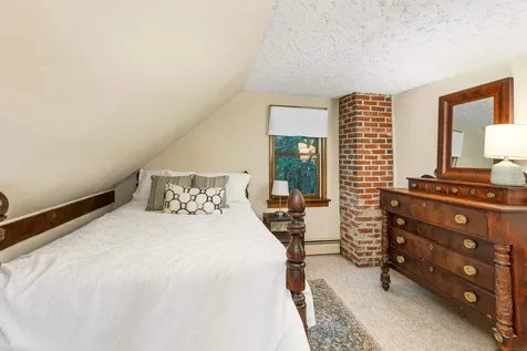 1195 Chocorua Road Tamworth NH 03817