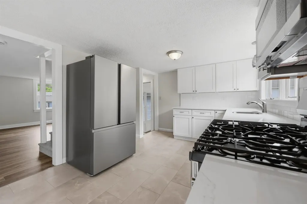 12 Morton Street Nashua NH 03060