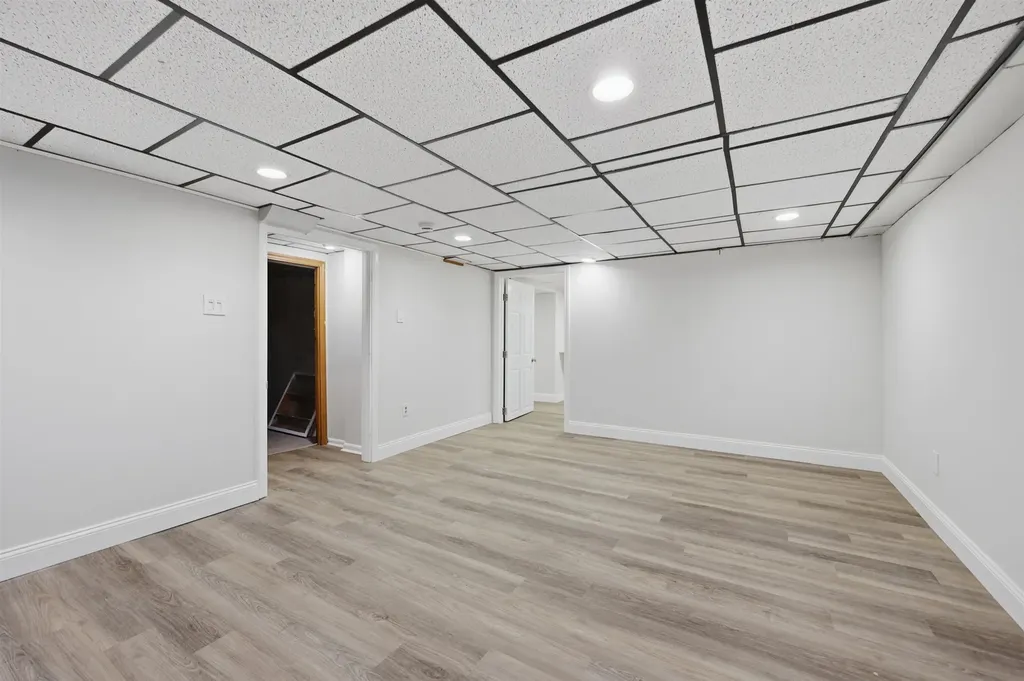 12 Morton Street Nashua NH 03060