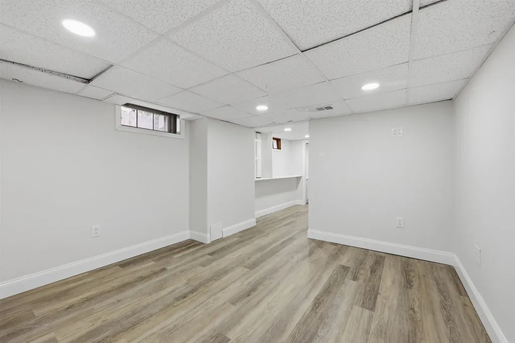 12 Morton Street Nashua NH 03060