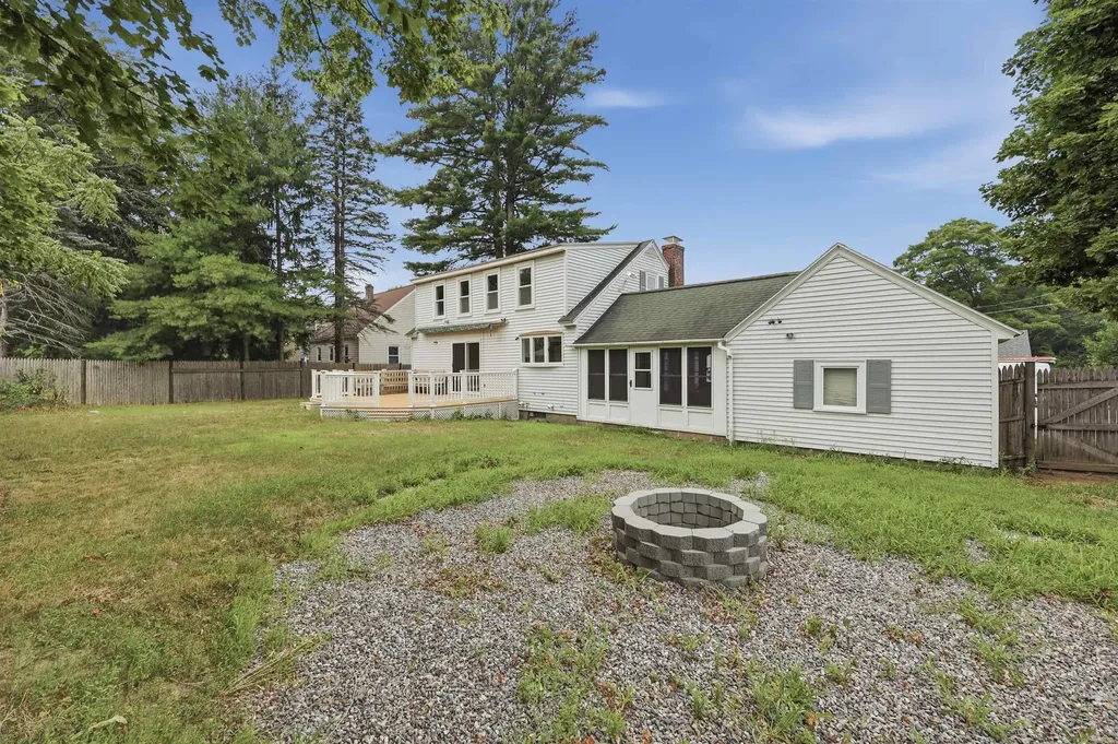 12 Morton Street Nashua NH 03060