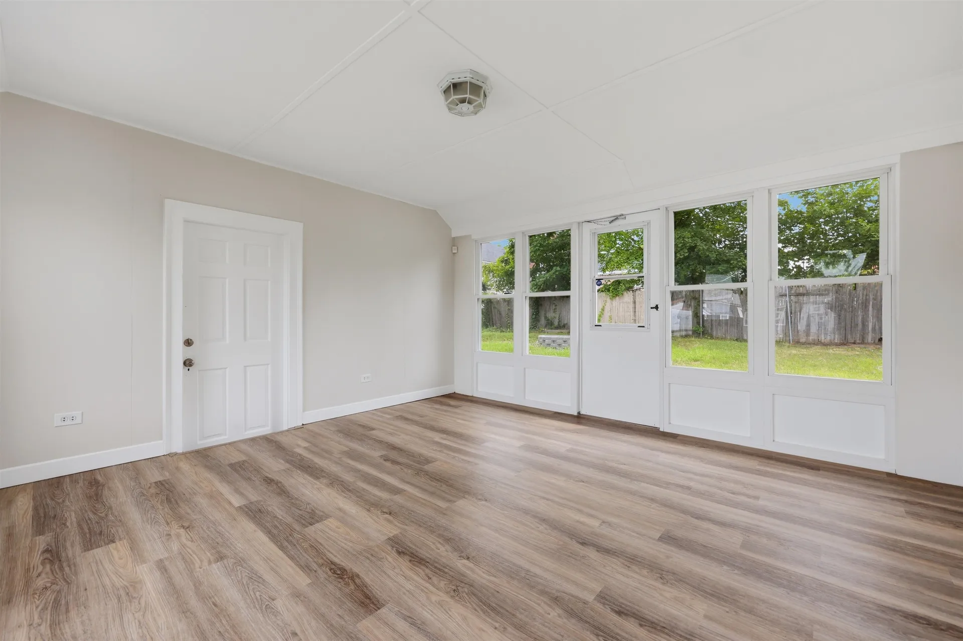 12 Morton Street Nashua NH 03060
