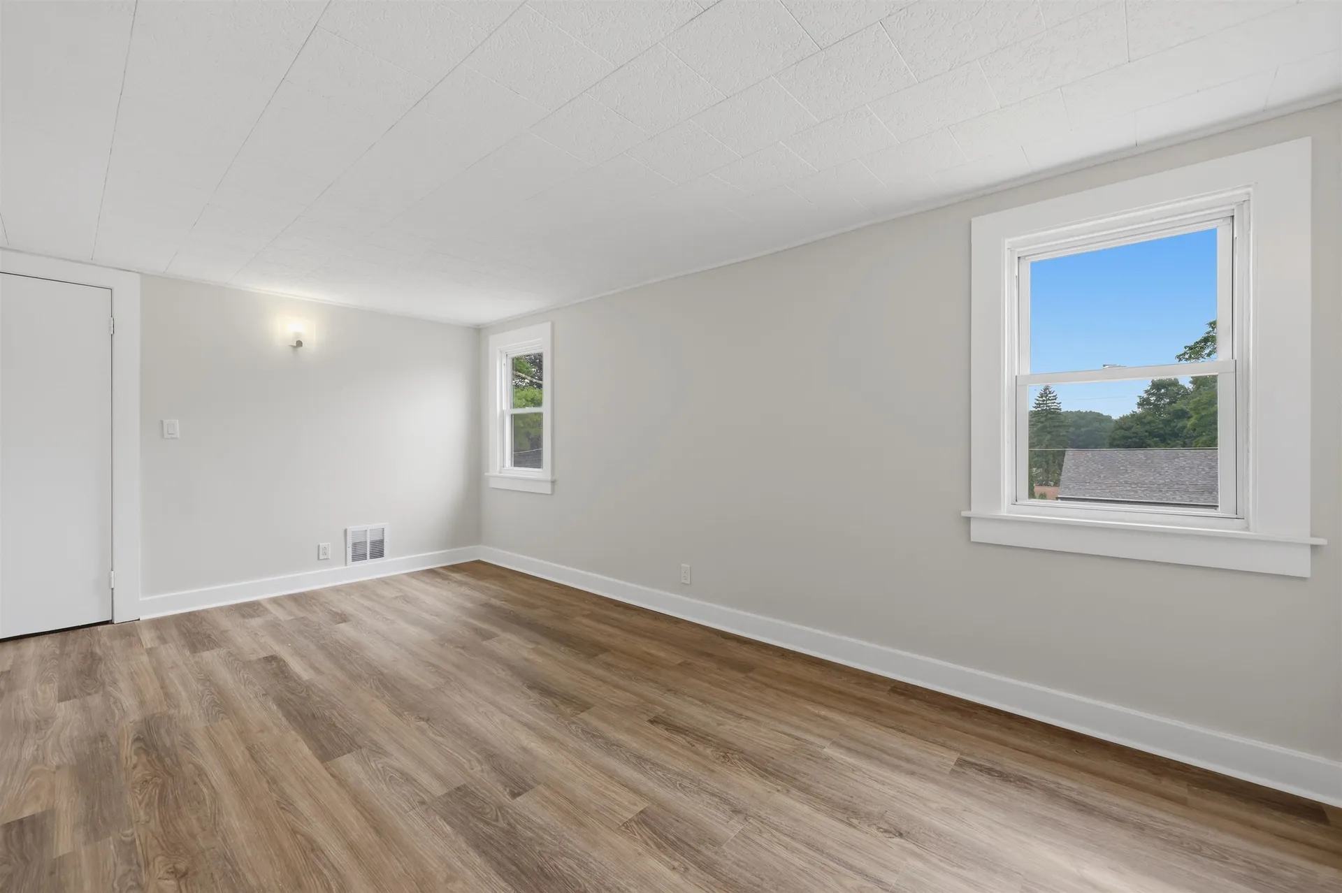 12 Morton Street Nashua NH 03060