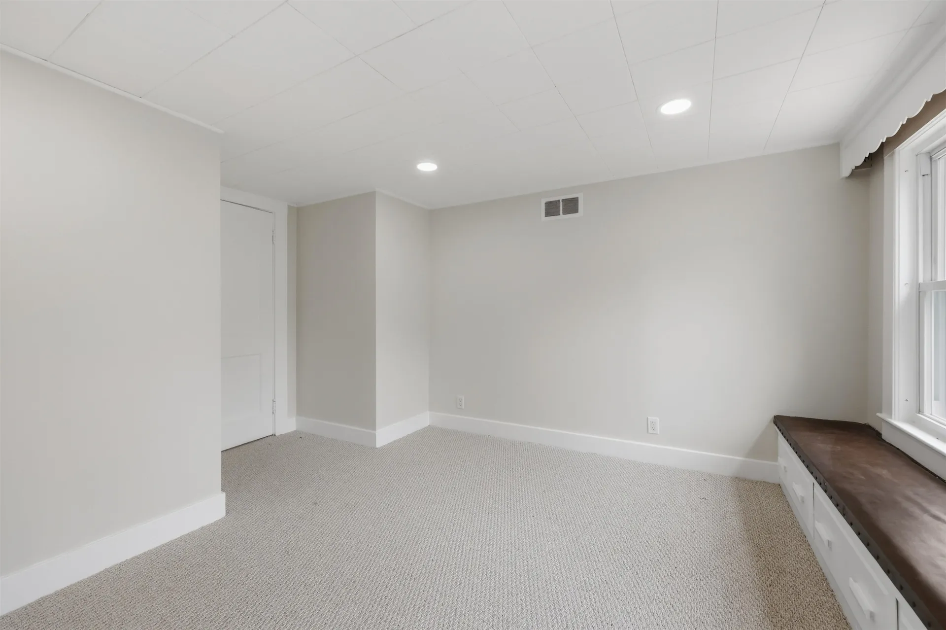 12 Morton Street Nashua NH 03060