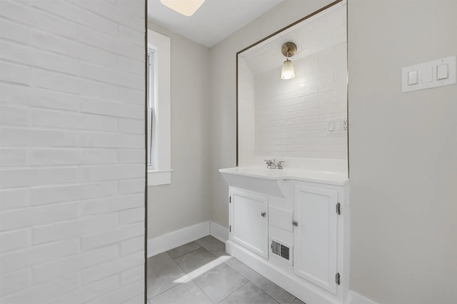 12 Morton Street Nashua NH 03060