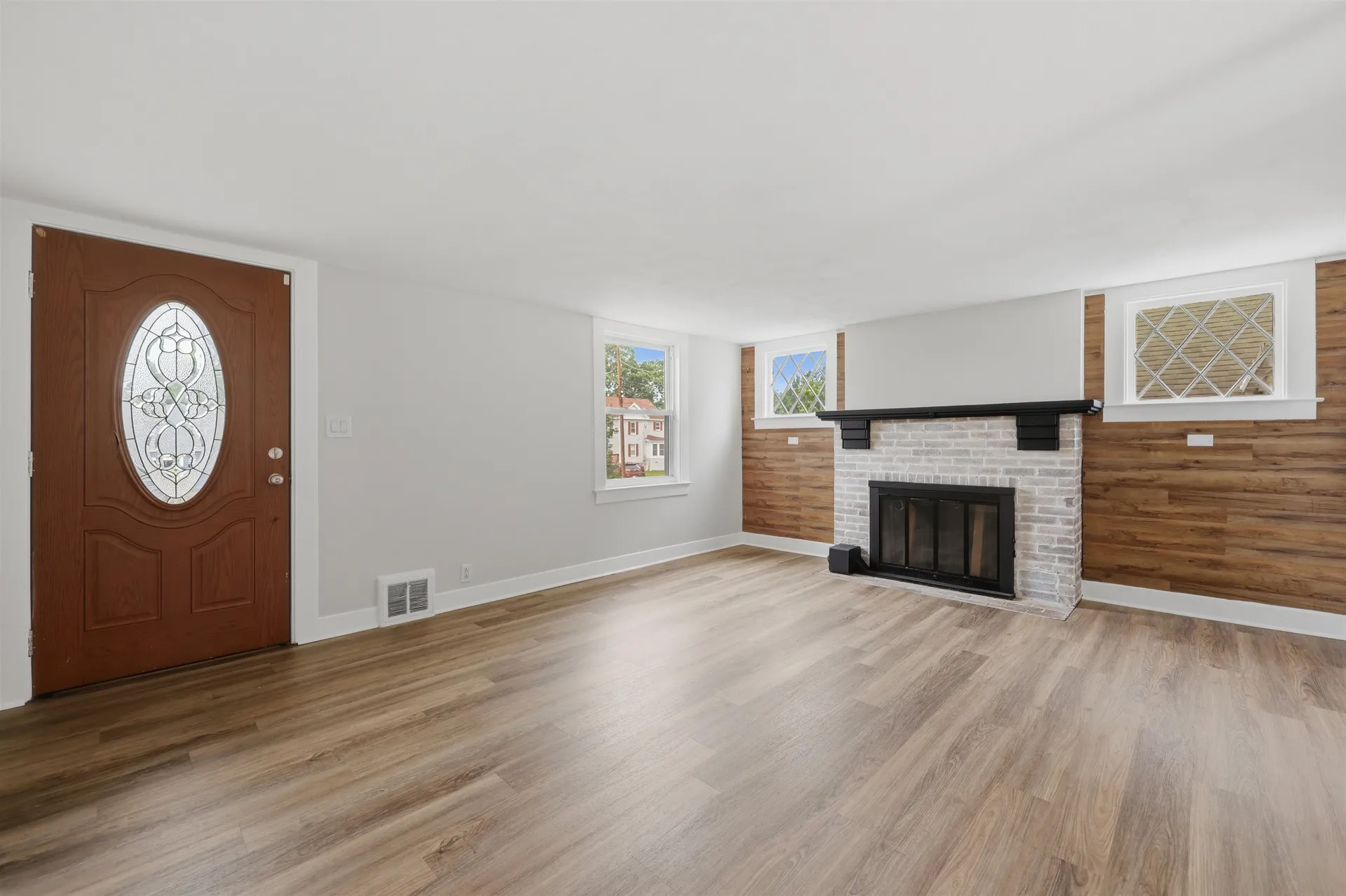 12 Morton Street Nashua NH 03060