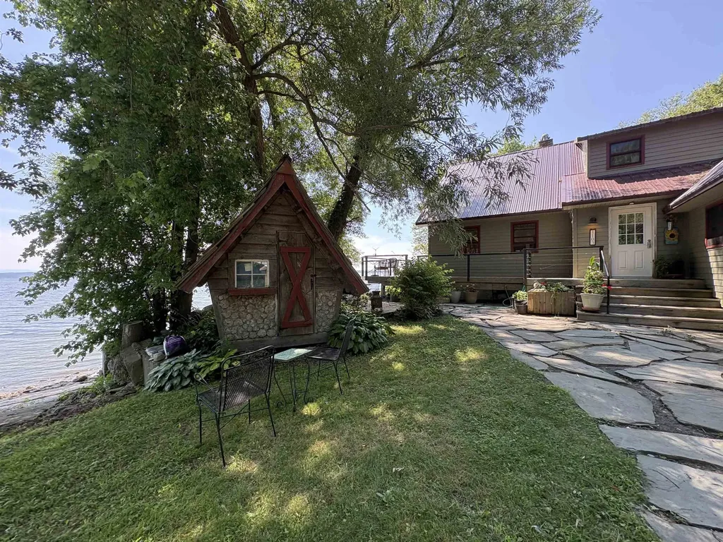 1103 Firehouse Road Alburgh VT 05440