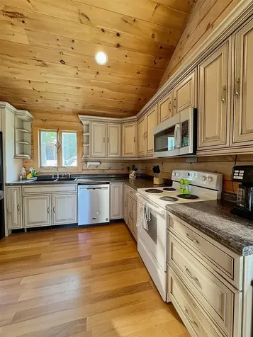 175 Beechwood Drive Cornish NH 03745