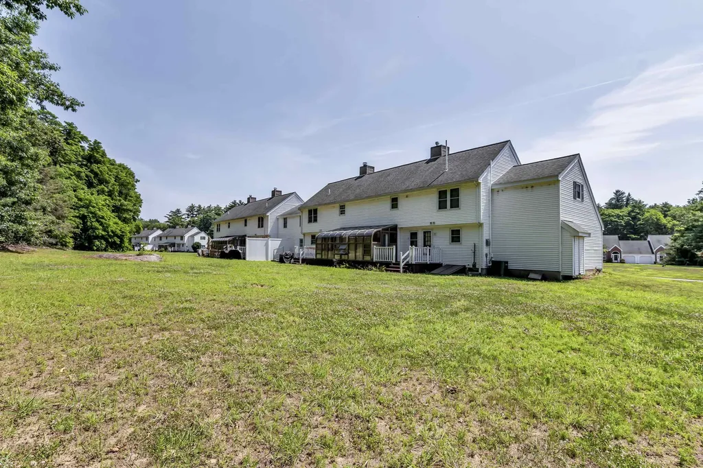 11 Stonebridge Drive Plaistow NH 03865