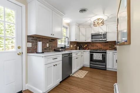 11 Stonebridge Drive Plaistow NH 03865