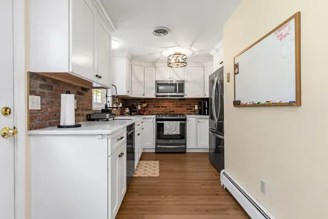 11 Stonebridge Drive Plaistow NH 03865
