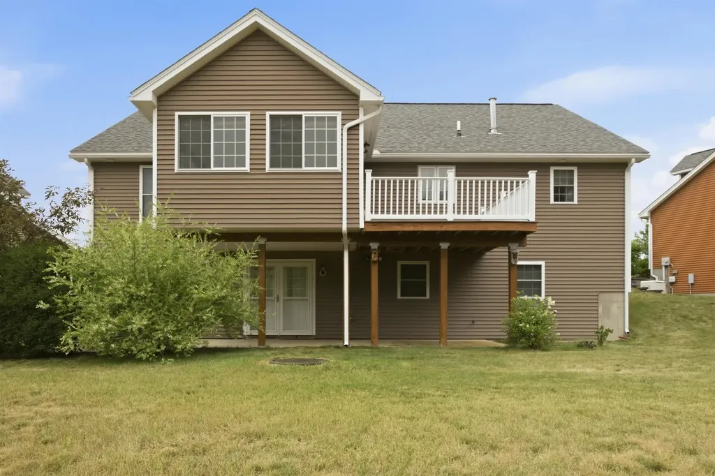 25 Violet Way Loudon NH 03307