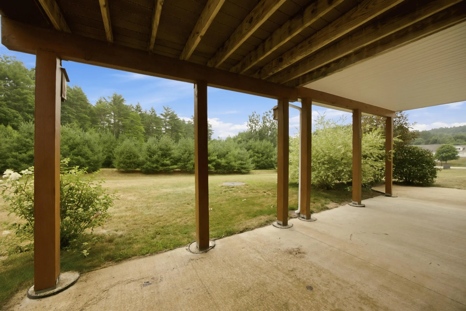 25 Violet Way Loudon NH 03307
