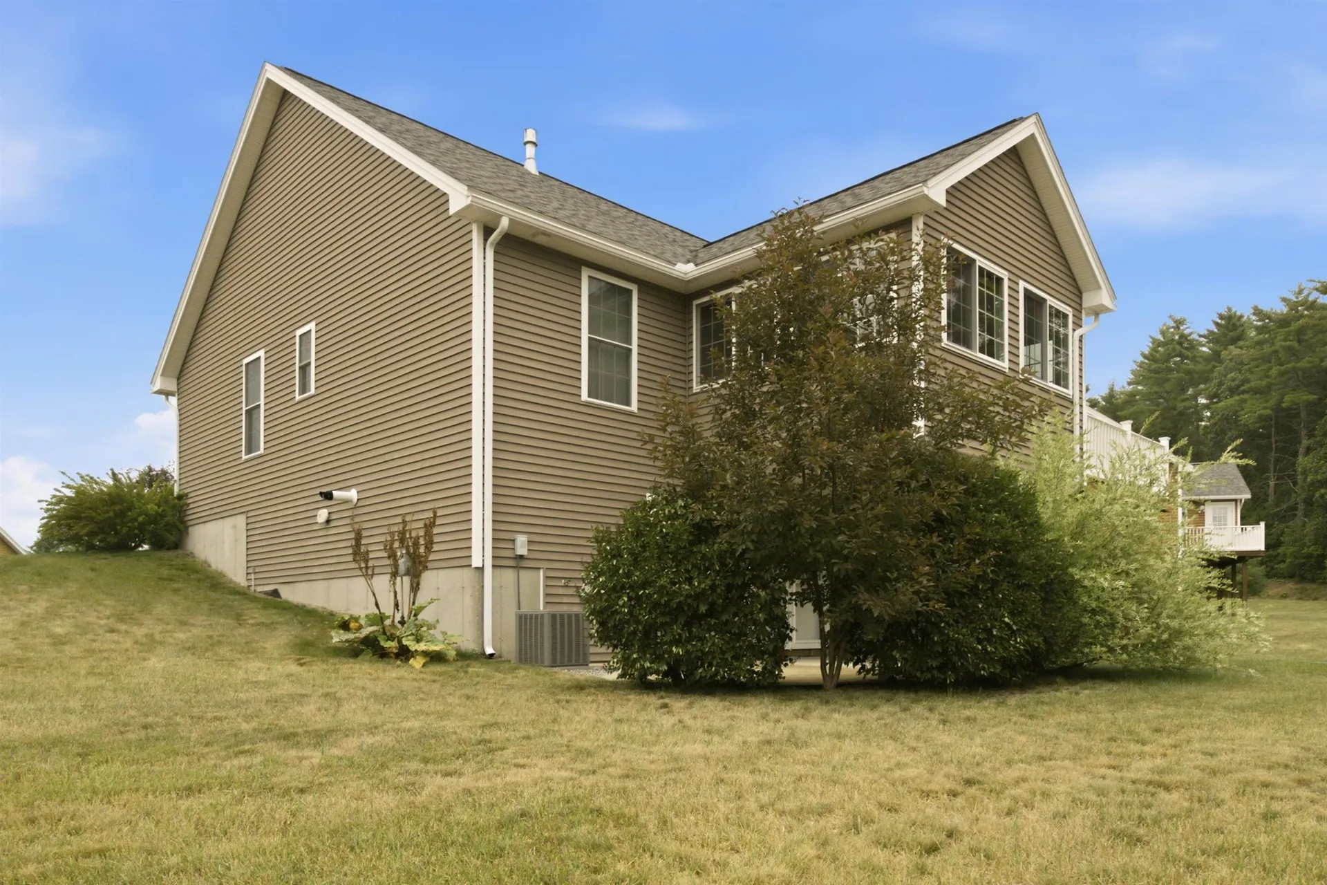 25 Violet Way Loudon NH 03307