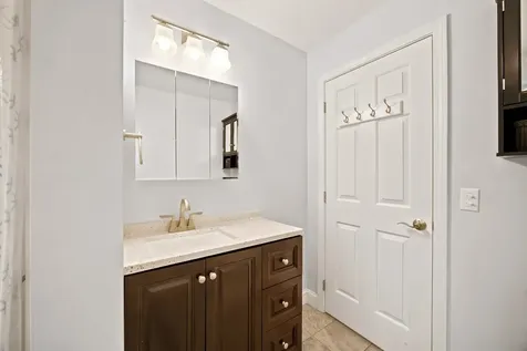 25 Violet Way Loudon NH 03307