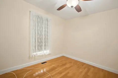 25 Violet Way Loudon NH 03307