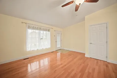 25 Violet Way Loudon NH 03307