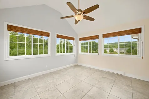 25 Violet Way Loudon NH 03307