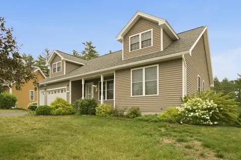 25 Violet Way Loudon NH 03307