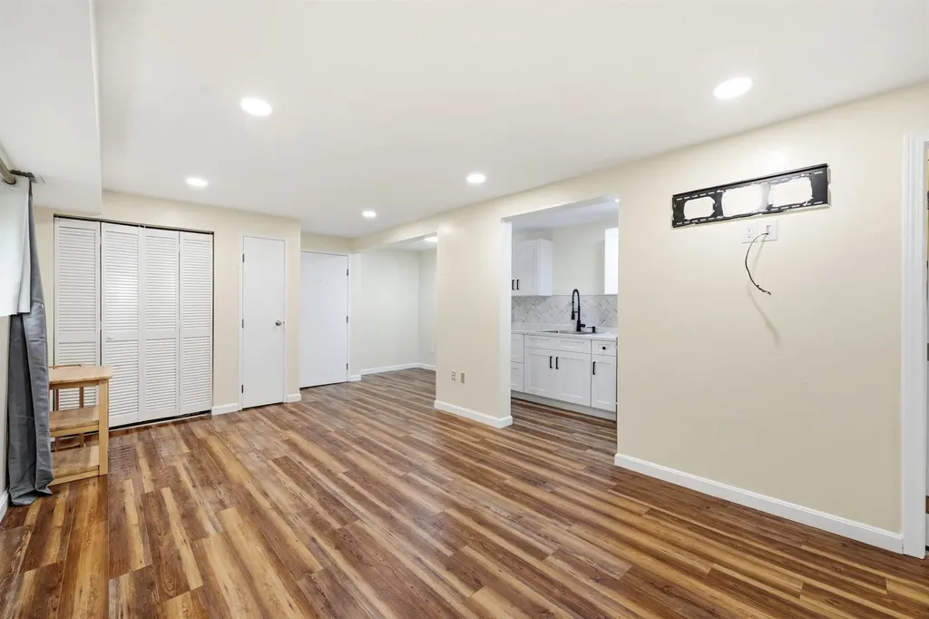 3 Brookside Dr #3 Drive Exeter NH 03833