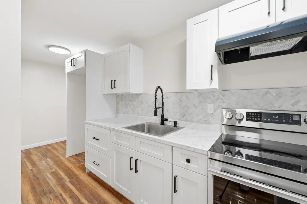 3 Brookside Dr #3 Drive Exeter NH 03833