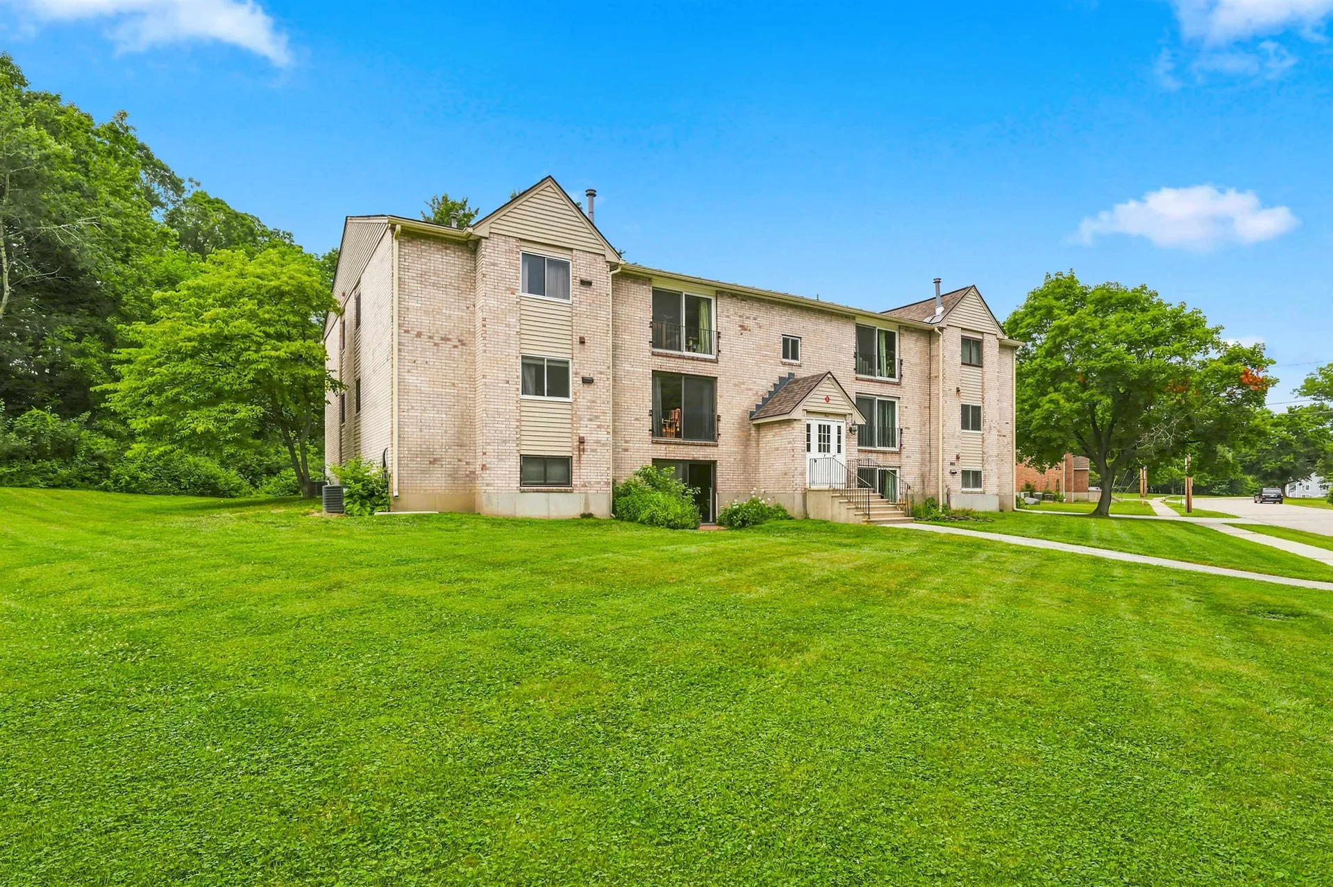 3 Brookside Dr #3 Drive Exeter NH 03833