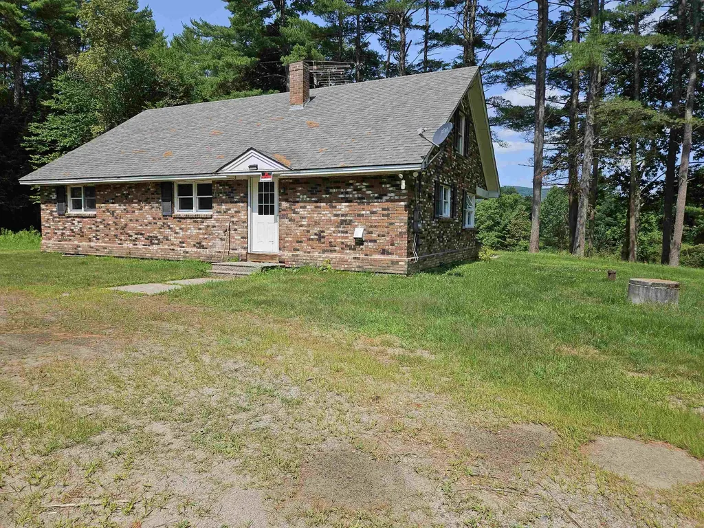 14 Bellmore Drive Orford NH 03777